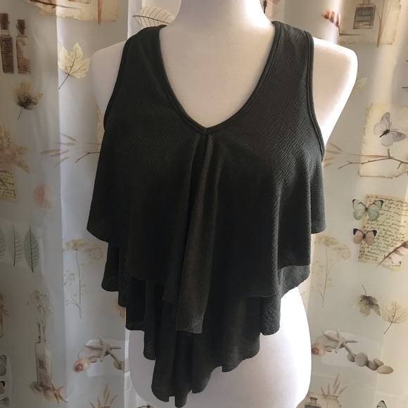 Tops - Olive Green tiered cropped sleeveless top